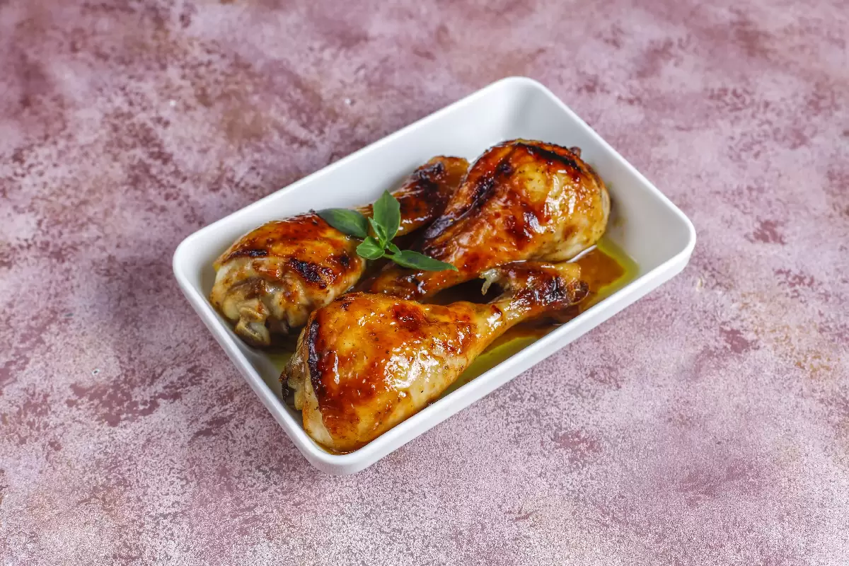 Poulet rôti au paprika, à l'ail et aux pommes de ter